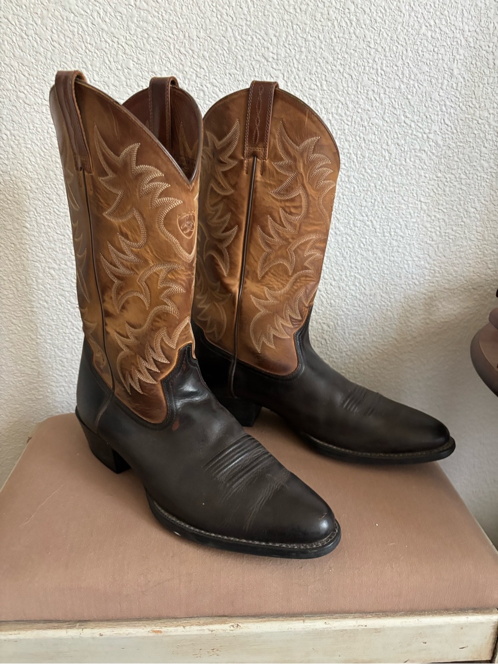 Ariat Men’s Boots Size 13 Leather Cowboy Boots Brown Tan Western 13D